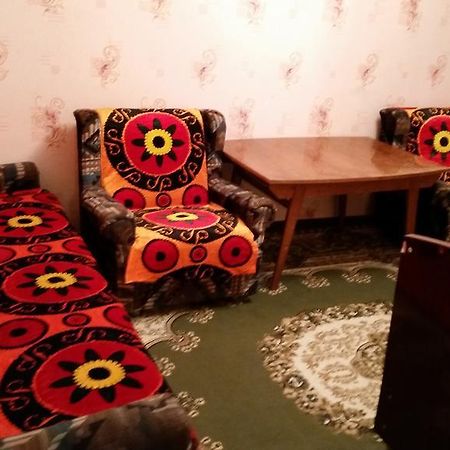 Apartament Dusti Chodżent Zewnętrze zdjęcie